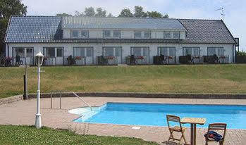 Hotell Strandbad Och Restaurang Löderup